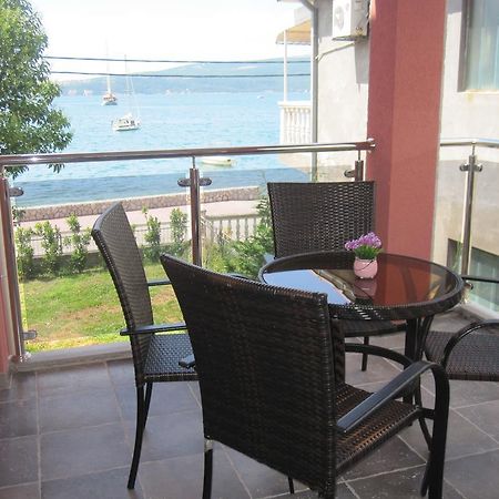 Apartments Delfin Tivat Exteriör bild